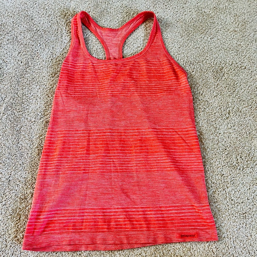 Patagonia Women's medium Running Yoga Tank Top Shirt Racerback Singlet Striped